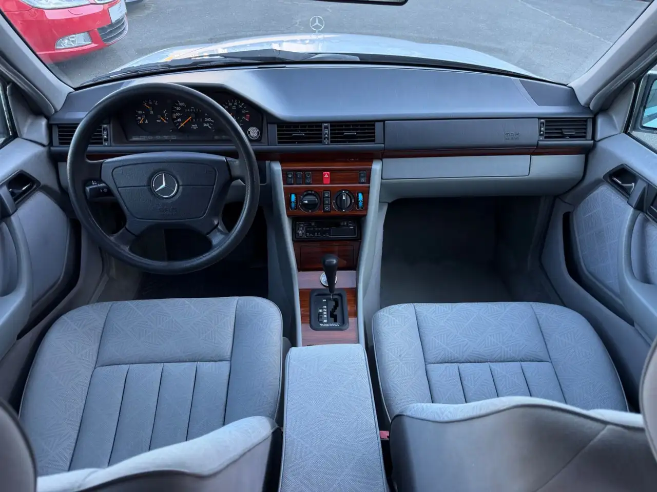Mercedes-Benz E 280 T Sportline Autom.*1.Hd*Klima*AHK*SSD*Top*, foto 10