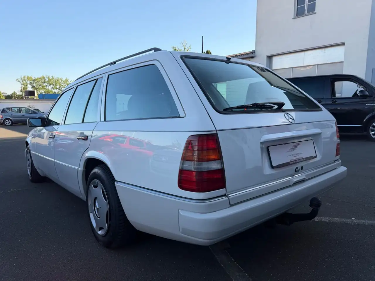 Mercedes-Benz E 280 T Sportline Autom.*1.Hd*Klima*AHK*SSD*Top*, foto 5