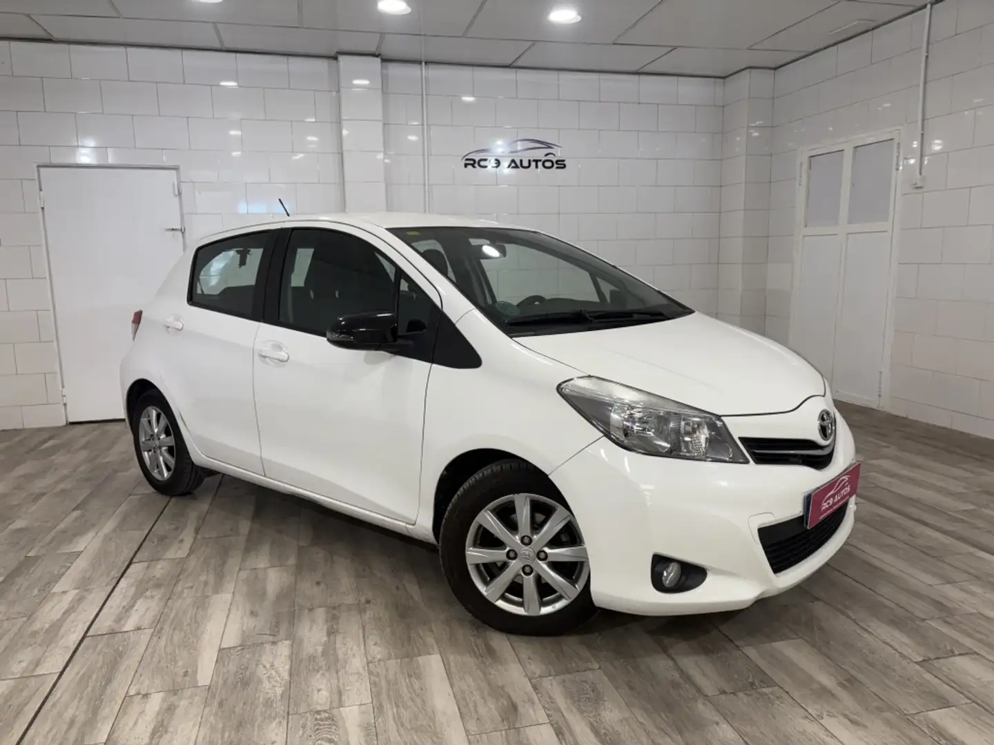 Toyota Yaris 1.3 City Blanc - 1