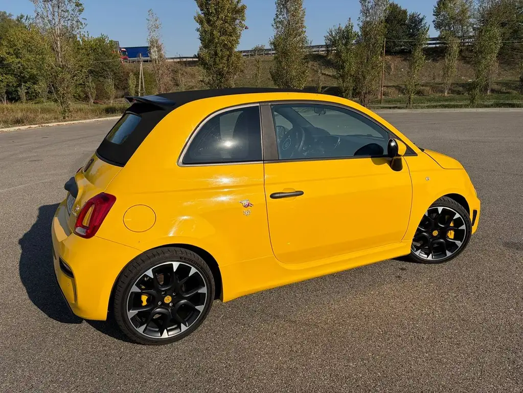Abarth 595C 2016 из Европы — купить под ключ