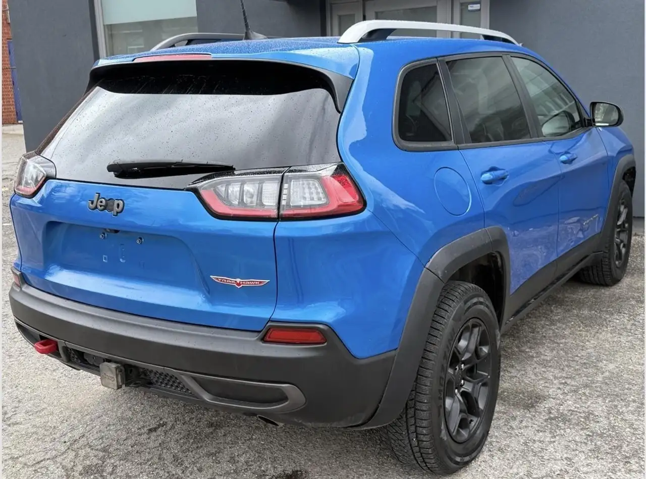 Jeep Cherokee снимка Jeep Cherokee