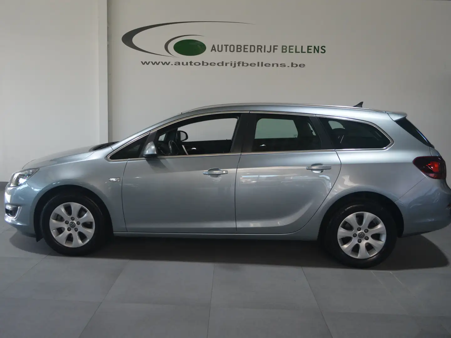 Opel Astra 1.6 l  COSMO / AUTOMAAT /  NAVI  / 1e EIG Gris - 1