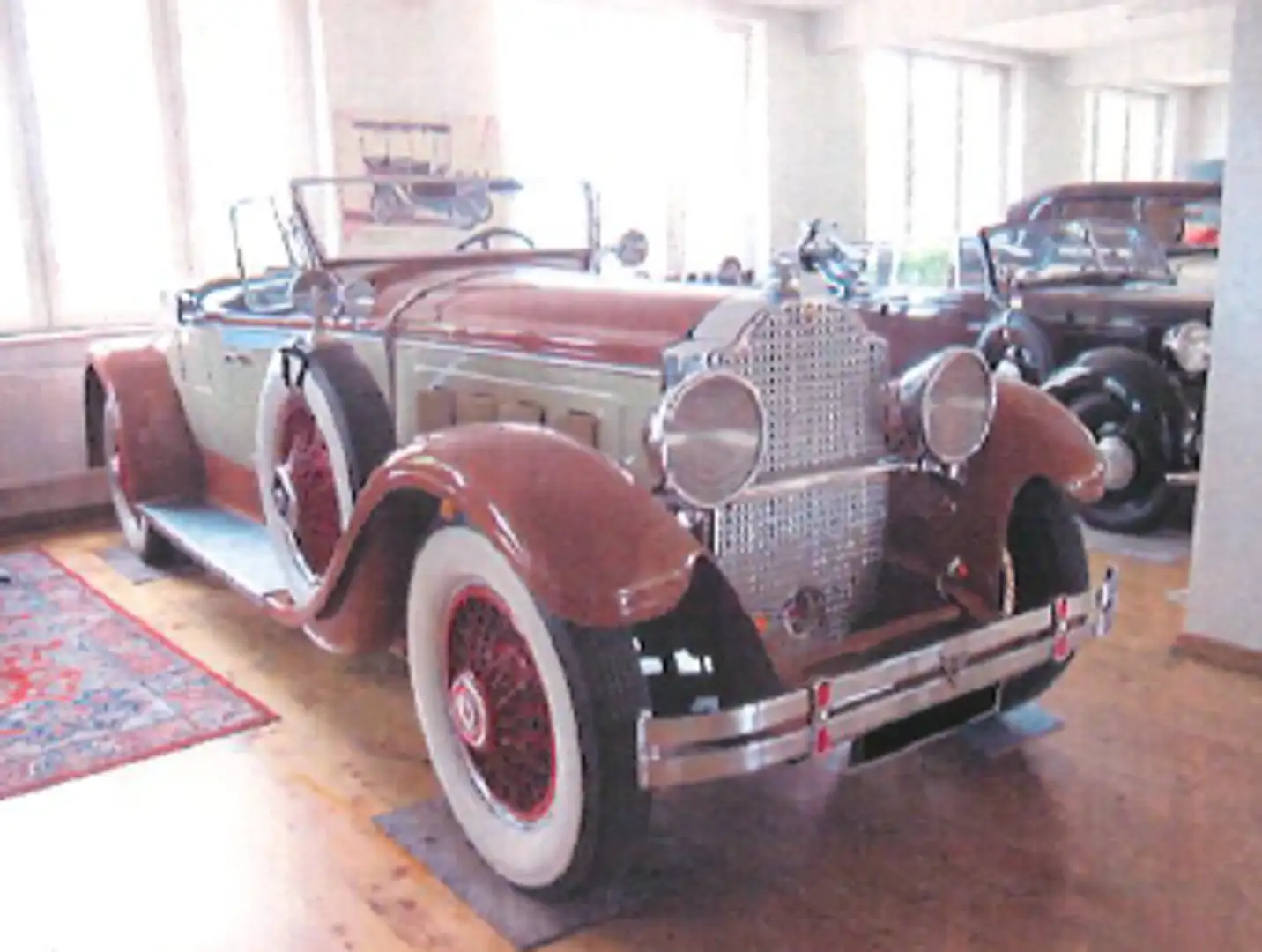 Oldtimer Packard Custom Eight Modell 640 Beige - 2