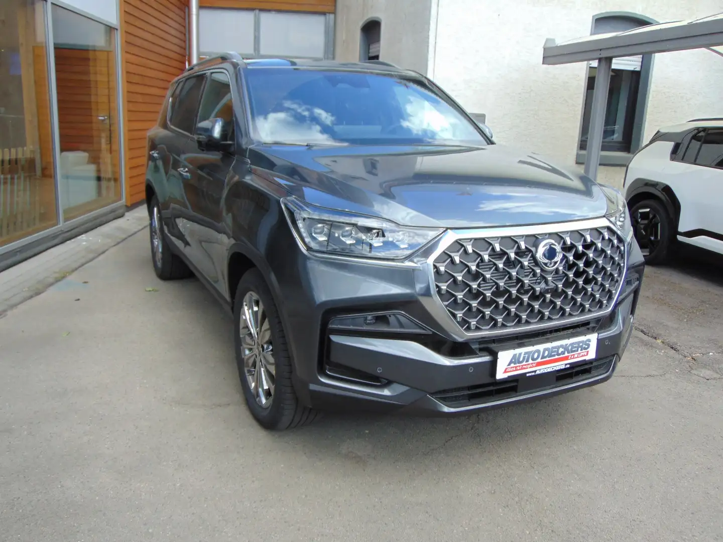 KGM Rexton LUX 2.2 4WD Šedá - 2