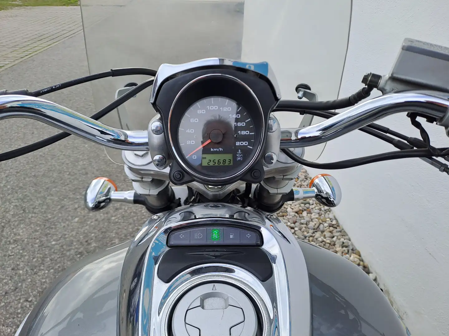 Suzuki Intruder M 800 *Windschild, Sissybar, KD neu, sehr gepflegt* Szary - 2