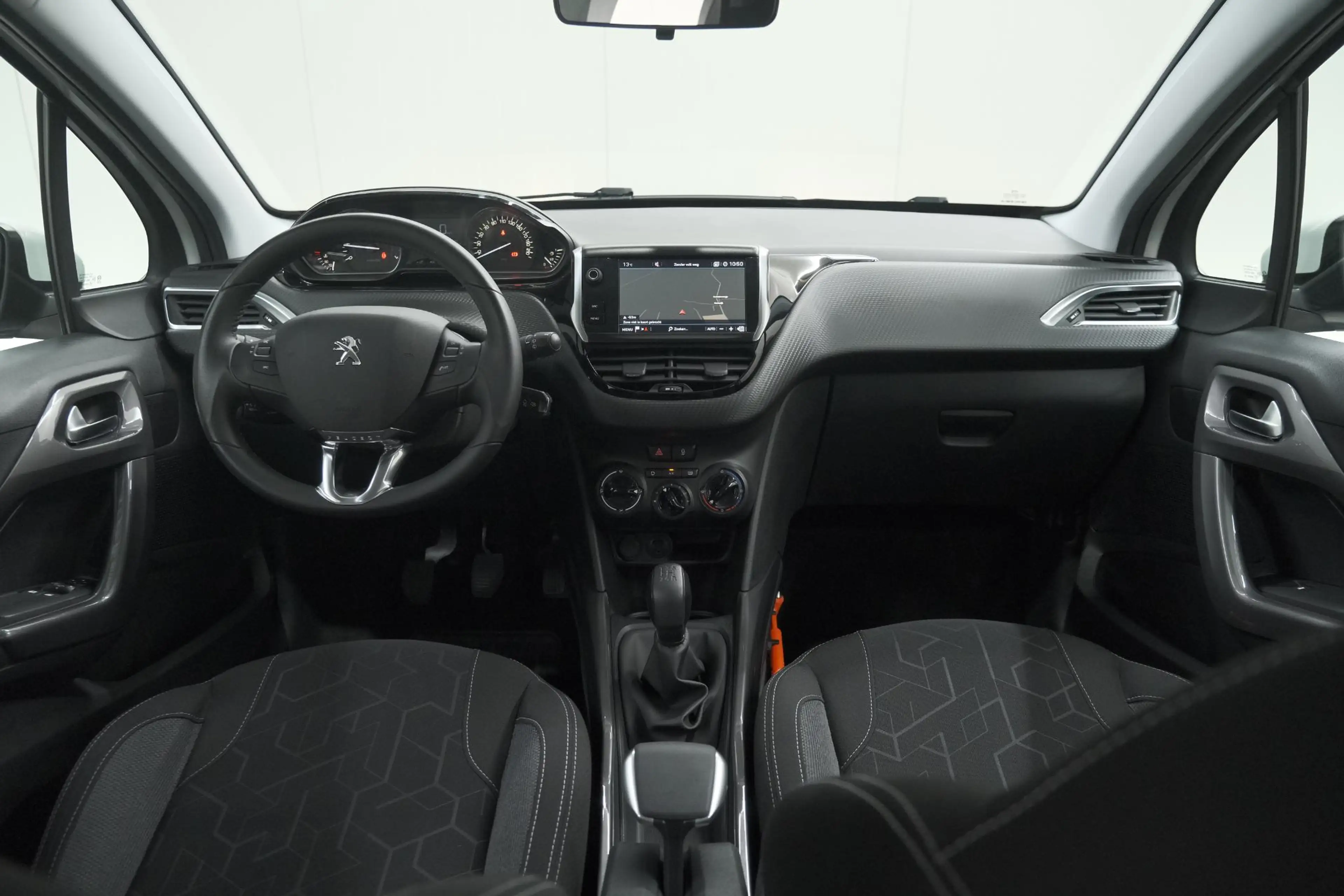 Peugeot 2008 PureTech 110 Blue Lion | Trekhaak | Apple Carplay — photo 2