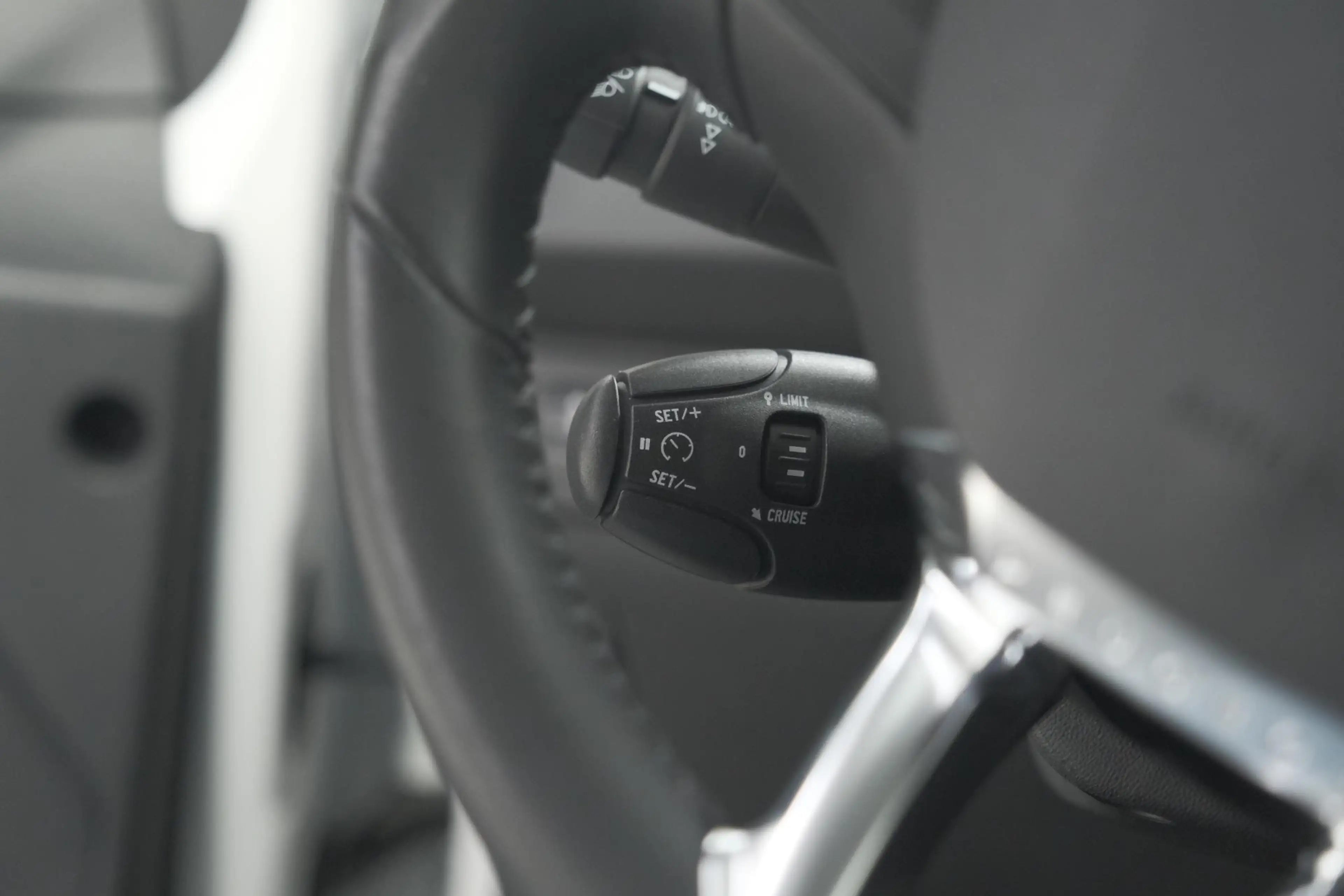 Peugeot 2008 PureTech 110 Blue Lion | Trekhaak | Apple Carplay — photo 3