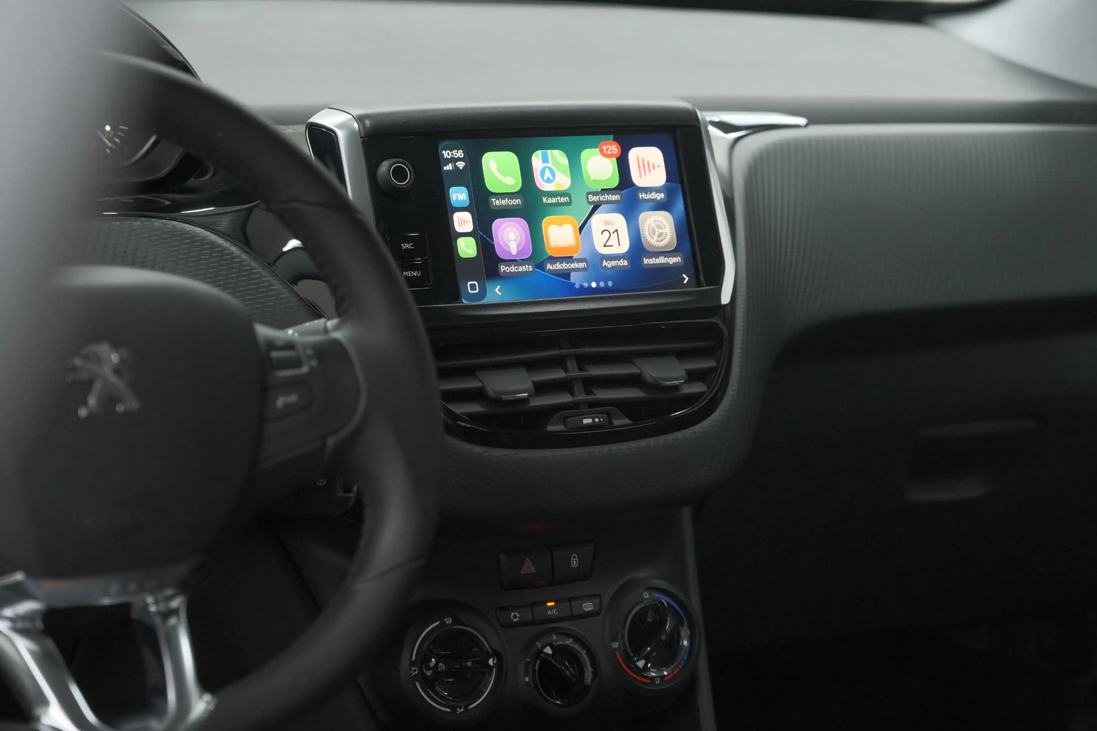 Peugeot 2008 PureTech 110 Blue Lion | Trekhaak | Apple Carplay — photo 5