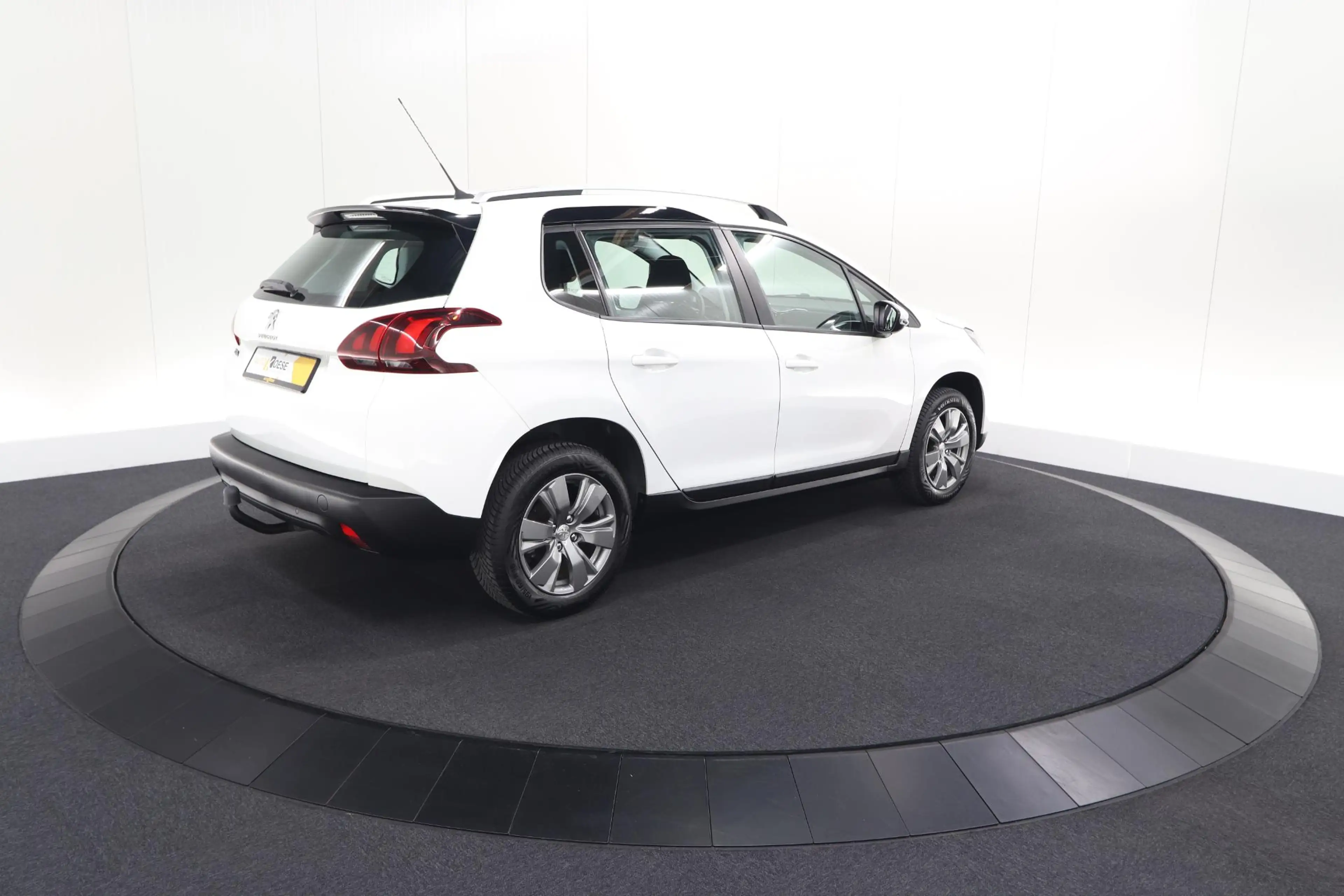 Peugeot 2008 PureTech 110 Blue Lion | Trekhaak | Apple Carplay — photo 12