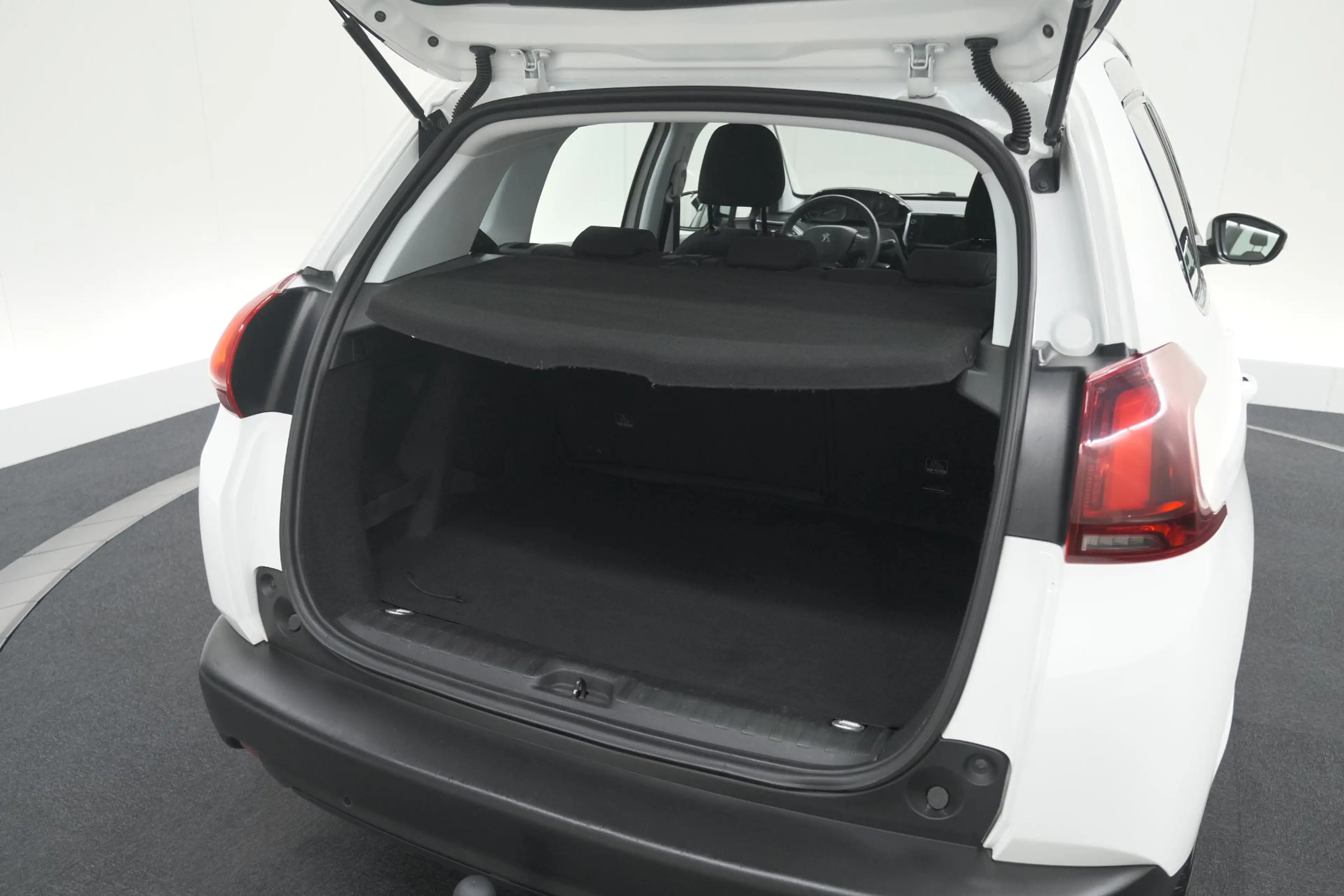 Peugeot 2008 PureTech 110 Blue Lion | Trekhaak | Apple Carplay — photo 9