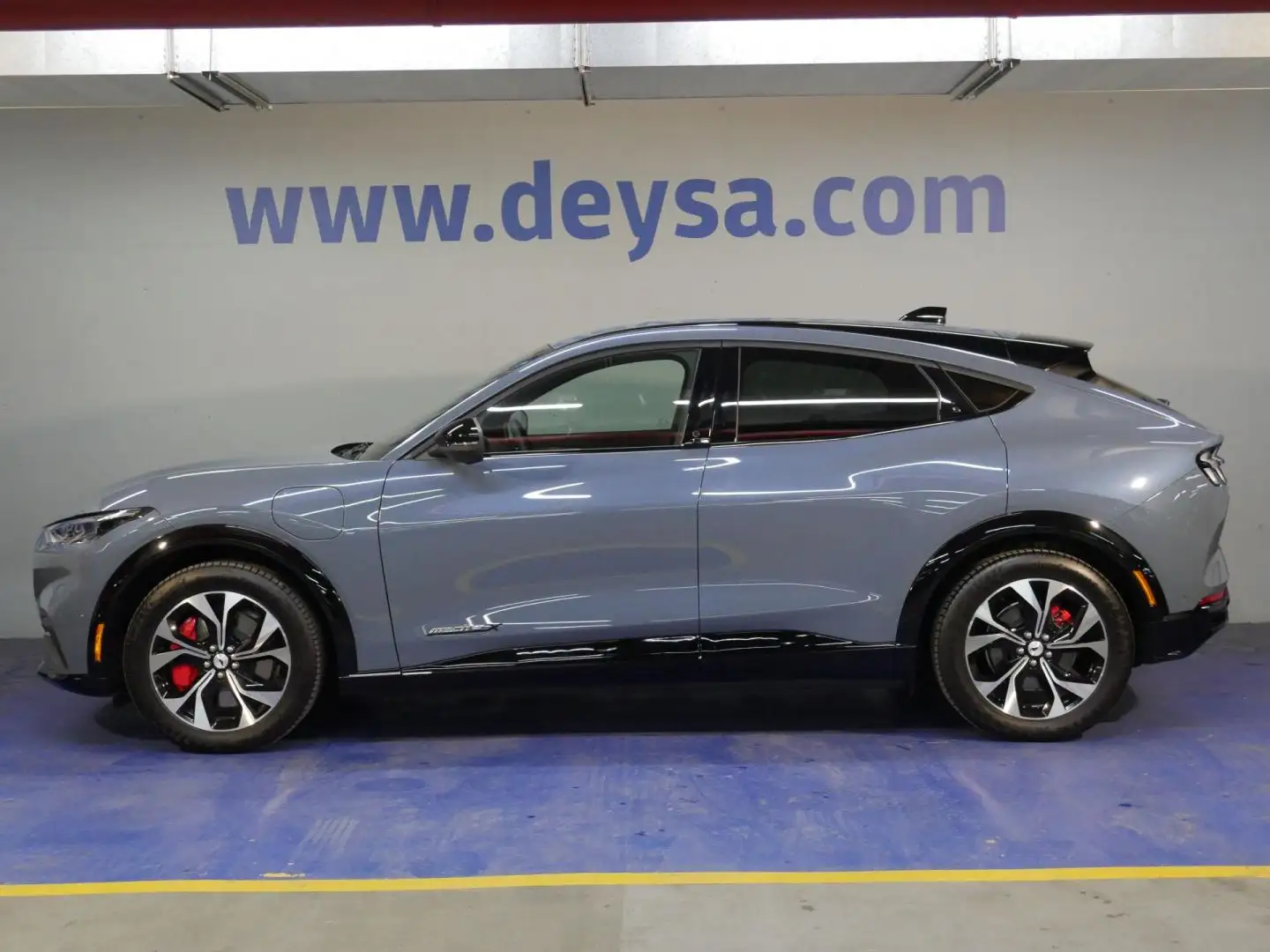 Ford Mustang Mach-E 216kW Batería 98.8Kwh Blauw - 2