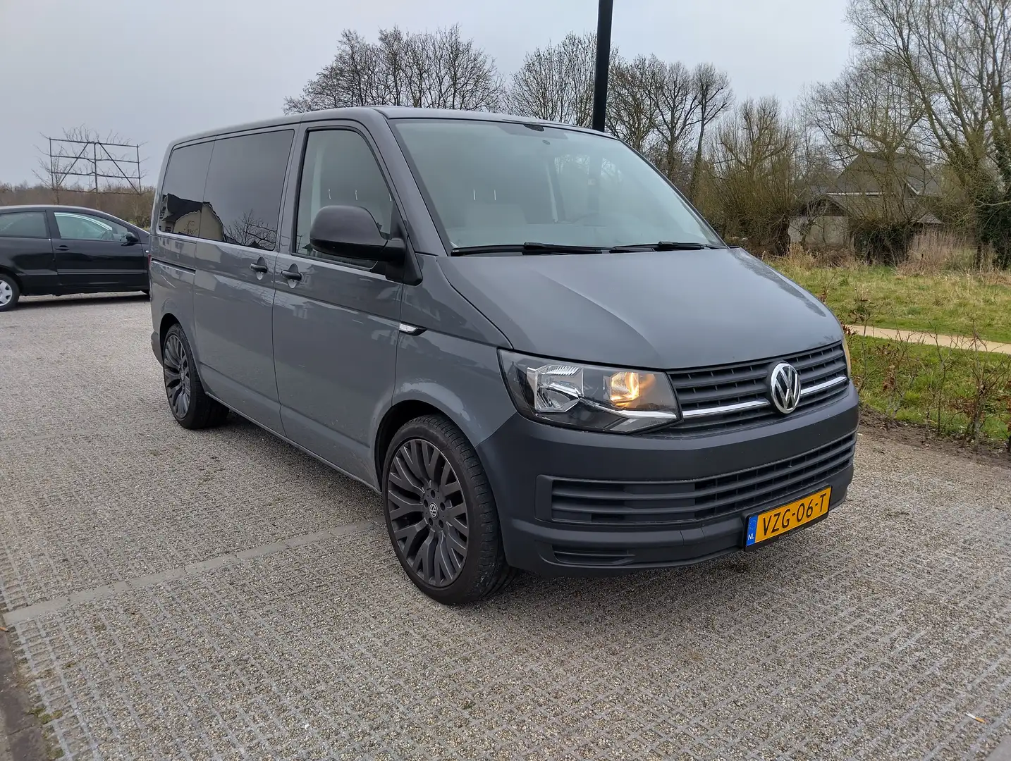 Volkswagen Transporter Transporter 2.0 TSI benzine lage wegenbelasting Сірий - 1