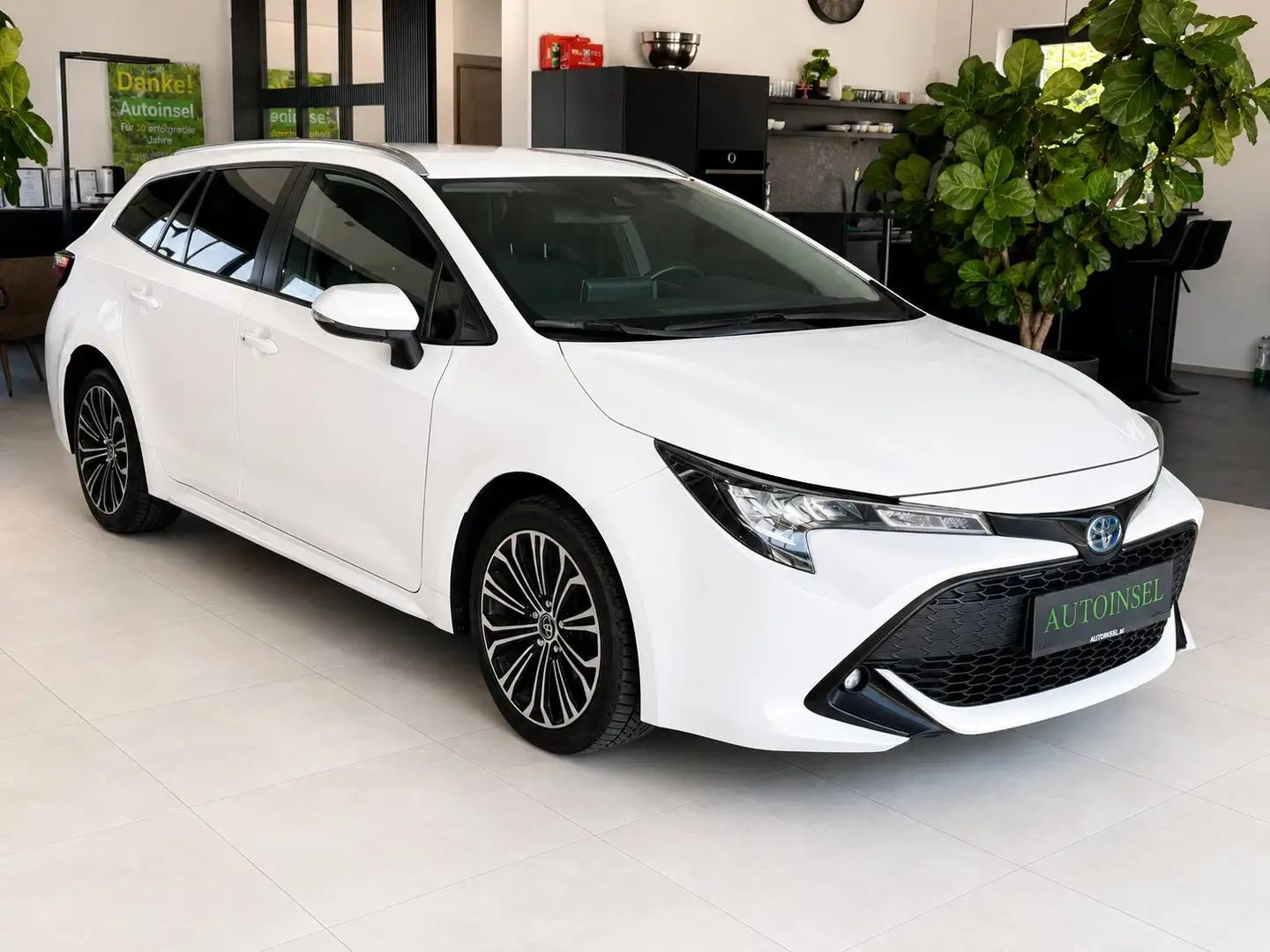 Toyota Corolla Hybrid AUT. SZH Kamera Weiß - 2