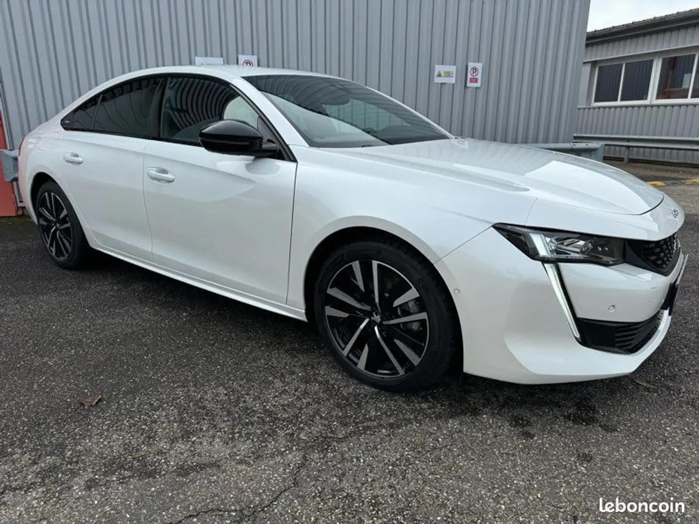 Peugeot 508 II 1.6 HYBRID 225 GT PACK E-EAT8 Cuir Blanc - 2