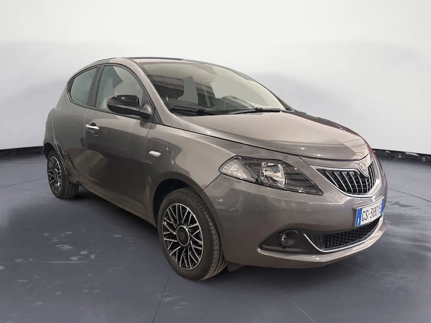 Lancia Ypsilon LANCIA MY24 1,0 FIREFLY PLATINO 70 CV HYBRID STAR Grigio - 1
