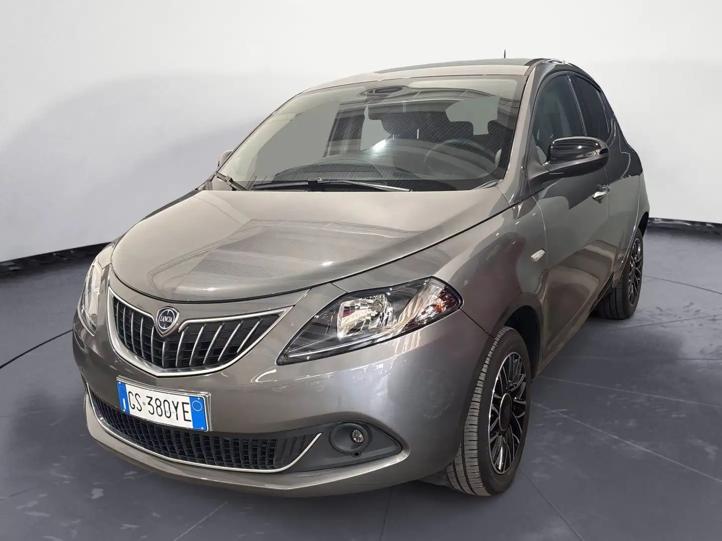 Lancia Ypsilon LANCIA MY24 1,0 FIREFLY PLATINO 70 CV HYBRID STAR Grigio - 2
