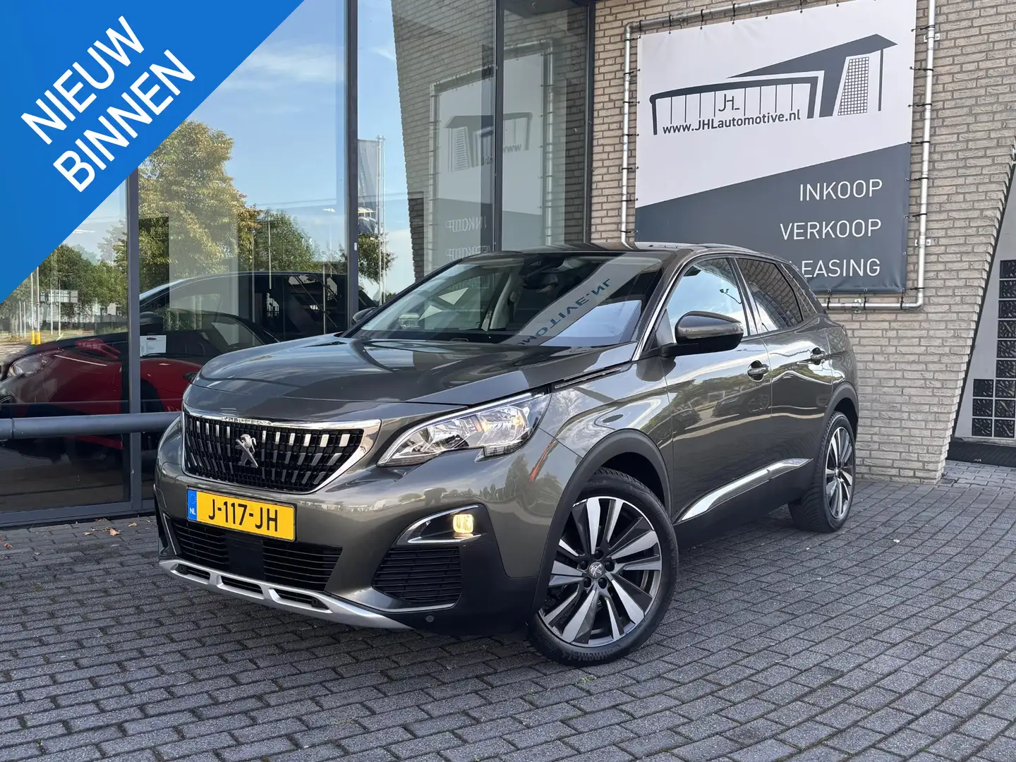 Peugeot 3008 1.2 PureTech Allure*NAVI*ECC*CRUISE*CARPLAY* Gris - 1