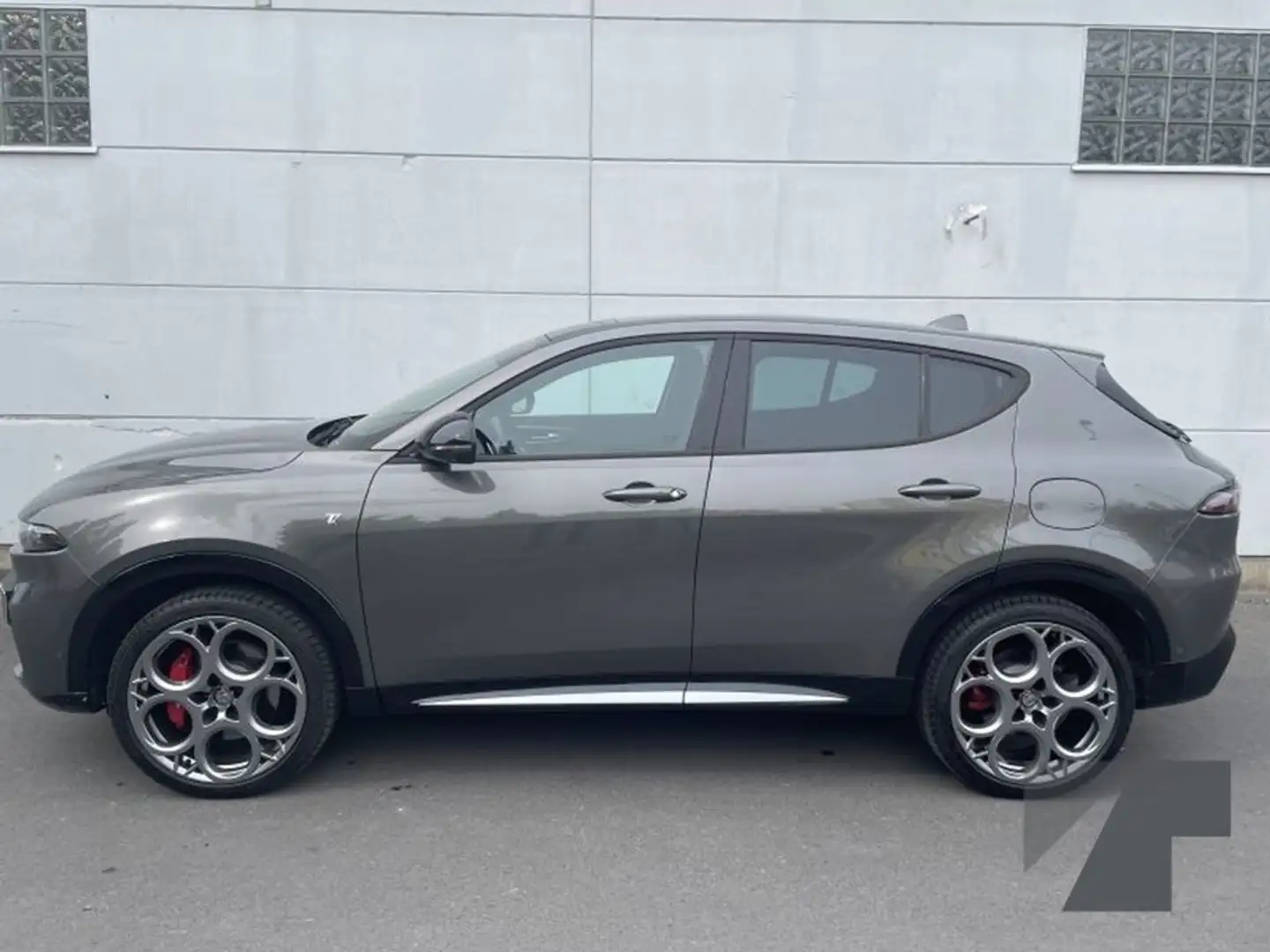 Alfa Romeo Tonale 1.3 T280 PHEV Q4 Ti Серый - 2