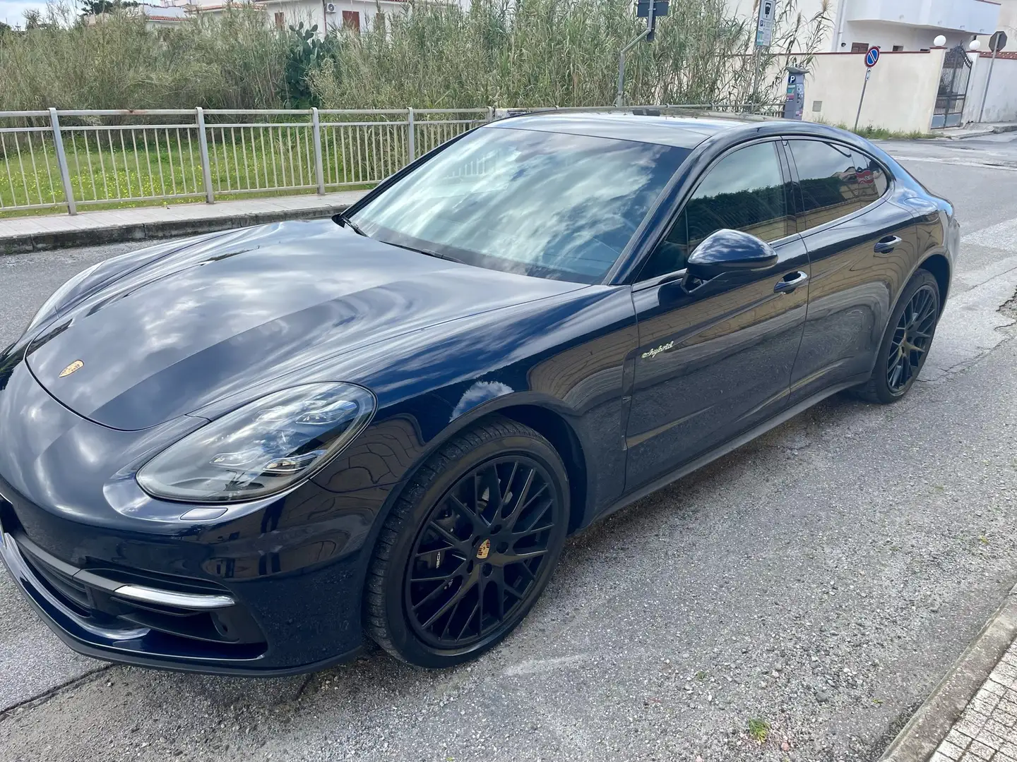 Porsche Panamera Approved 2.9 4 e-hybrid 10 years Edition Blu/Azzurro - 2