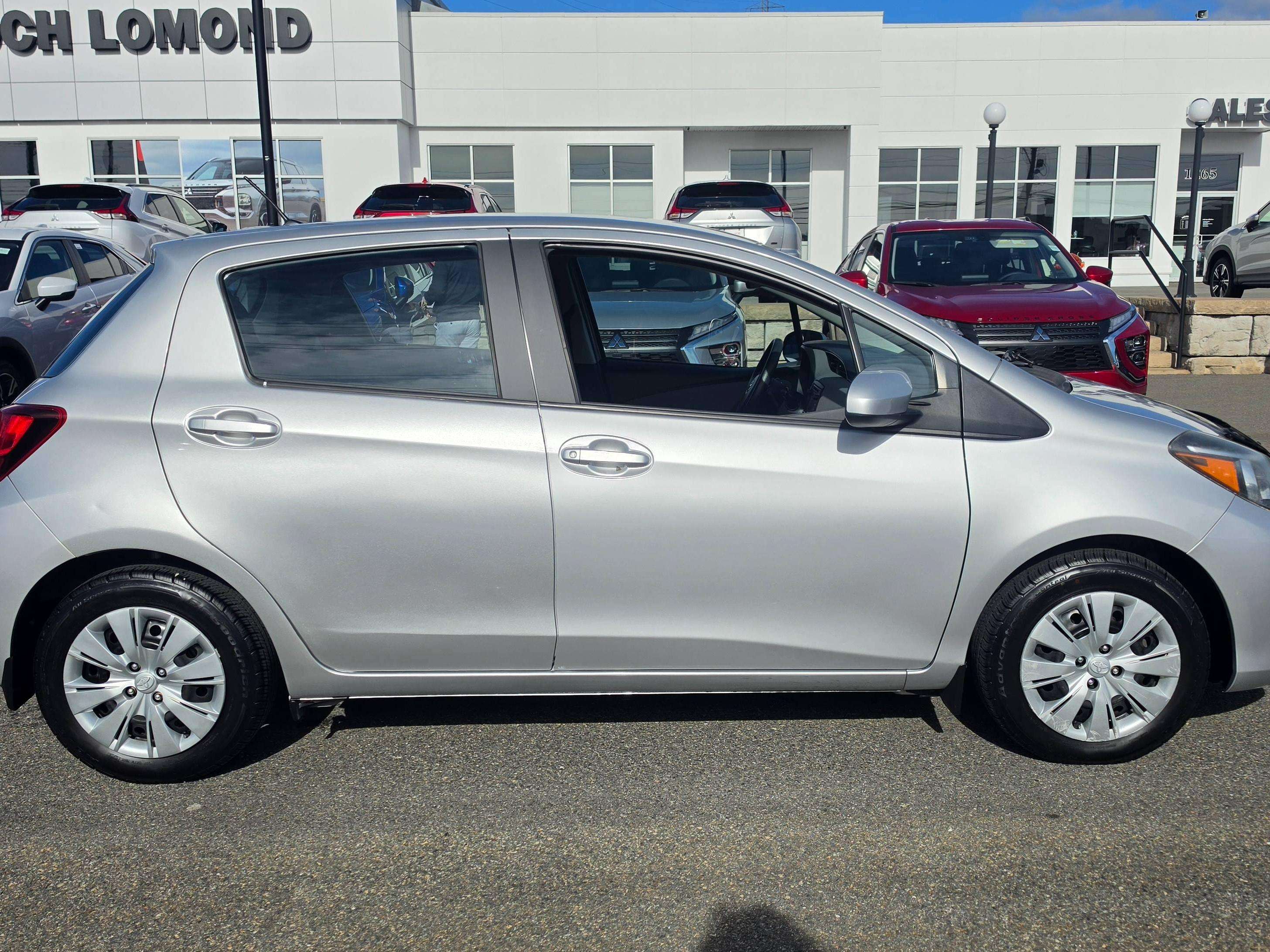 2017 Toyota Yaris Hatchback 5-Door
