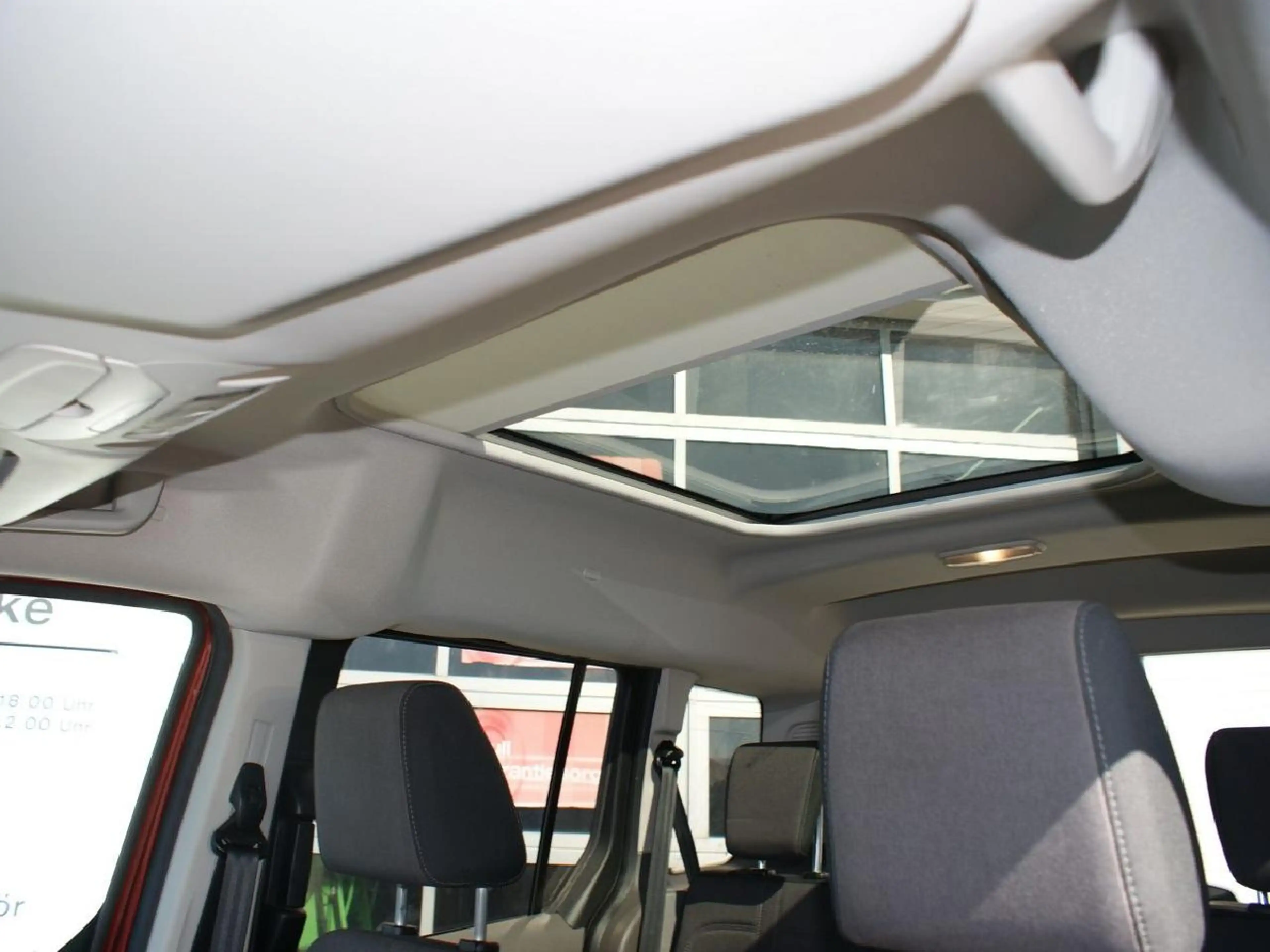 Ford Tourneo Connect Titanium Navi Alu RFKam. — photo 11