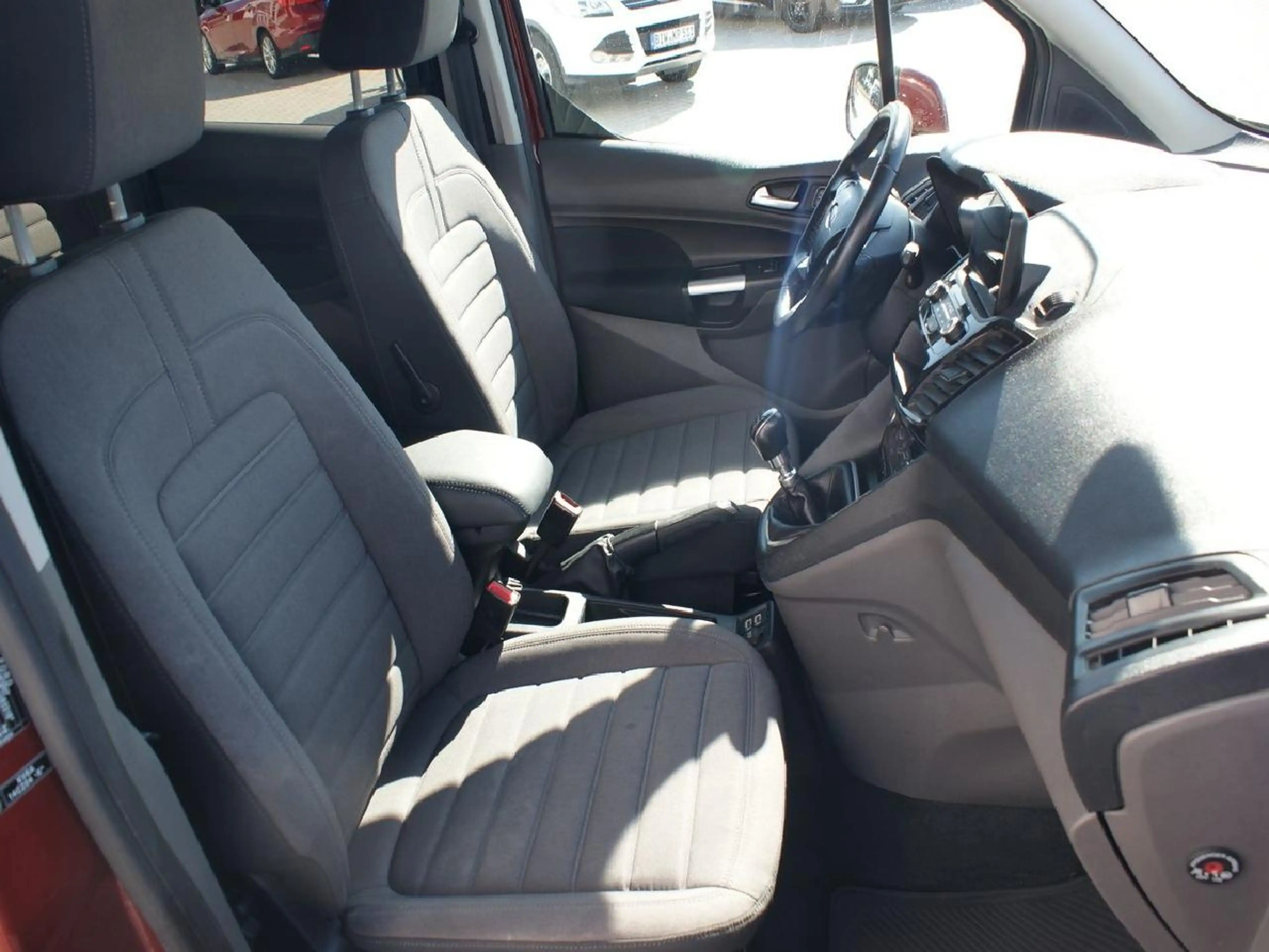 Ford Tourneo Connect Titanium Navi Alu RFKam. — photo 7