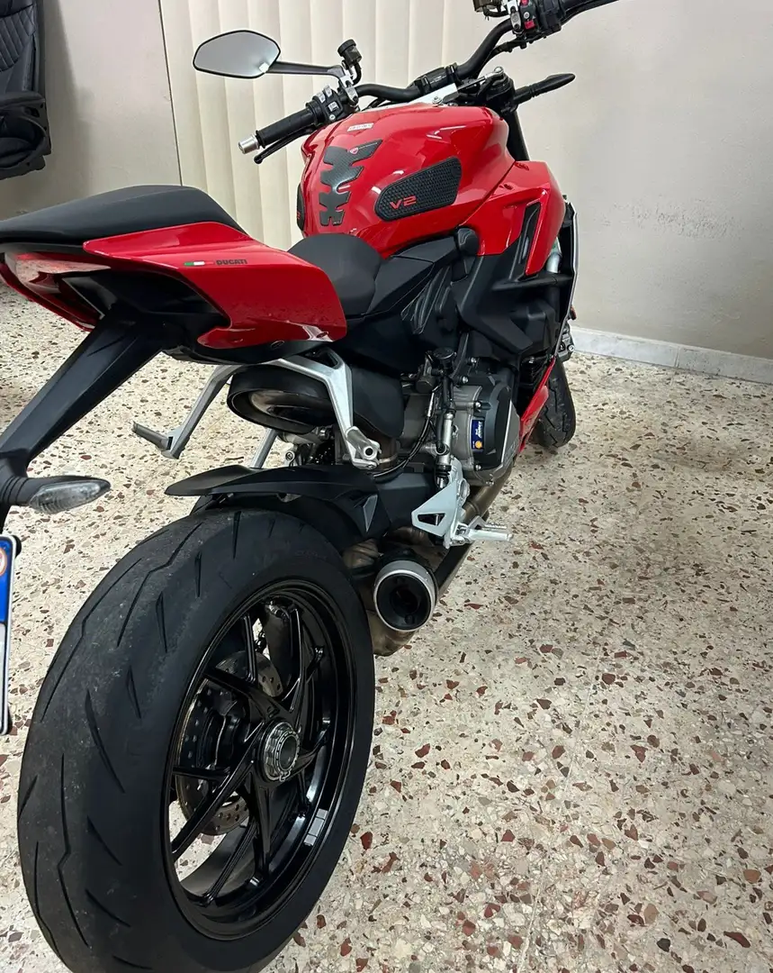 Ducati Streetfighter V2 Czerwony - 2