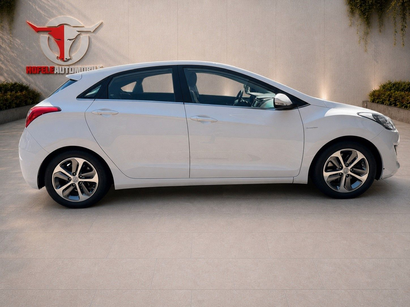 Hyundai i30 YES!*NAVI/TEMPO/KLIMA/CAM* — photo 6