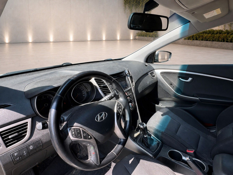 Hyundai i30 YES!*NAVI/TEMPO/KLIMA/CAM* — photo 9