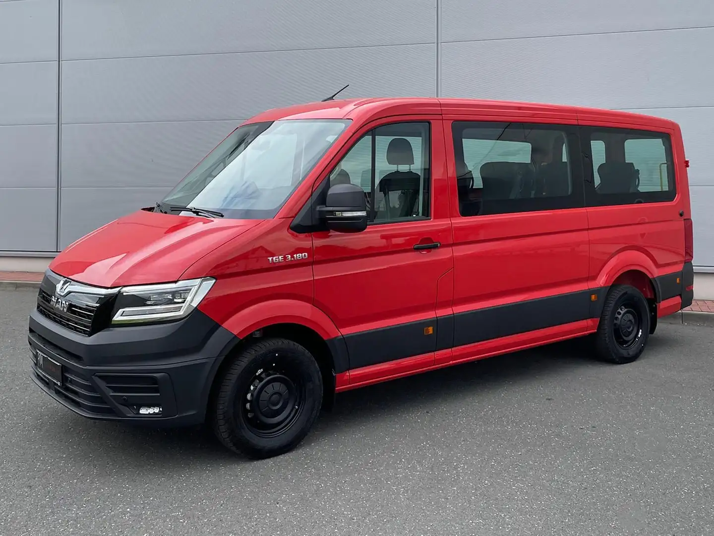 MAN TGE 3.180 Kombi L3H2 FEUERWEHR TEMP LED PDC KAM Rojo - 1