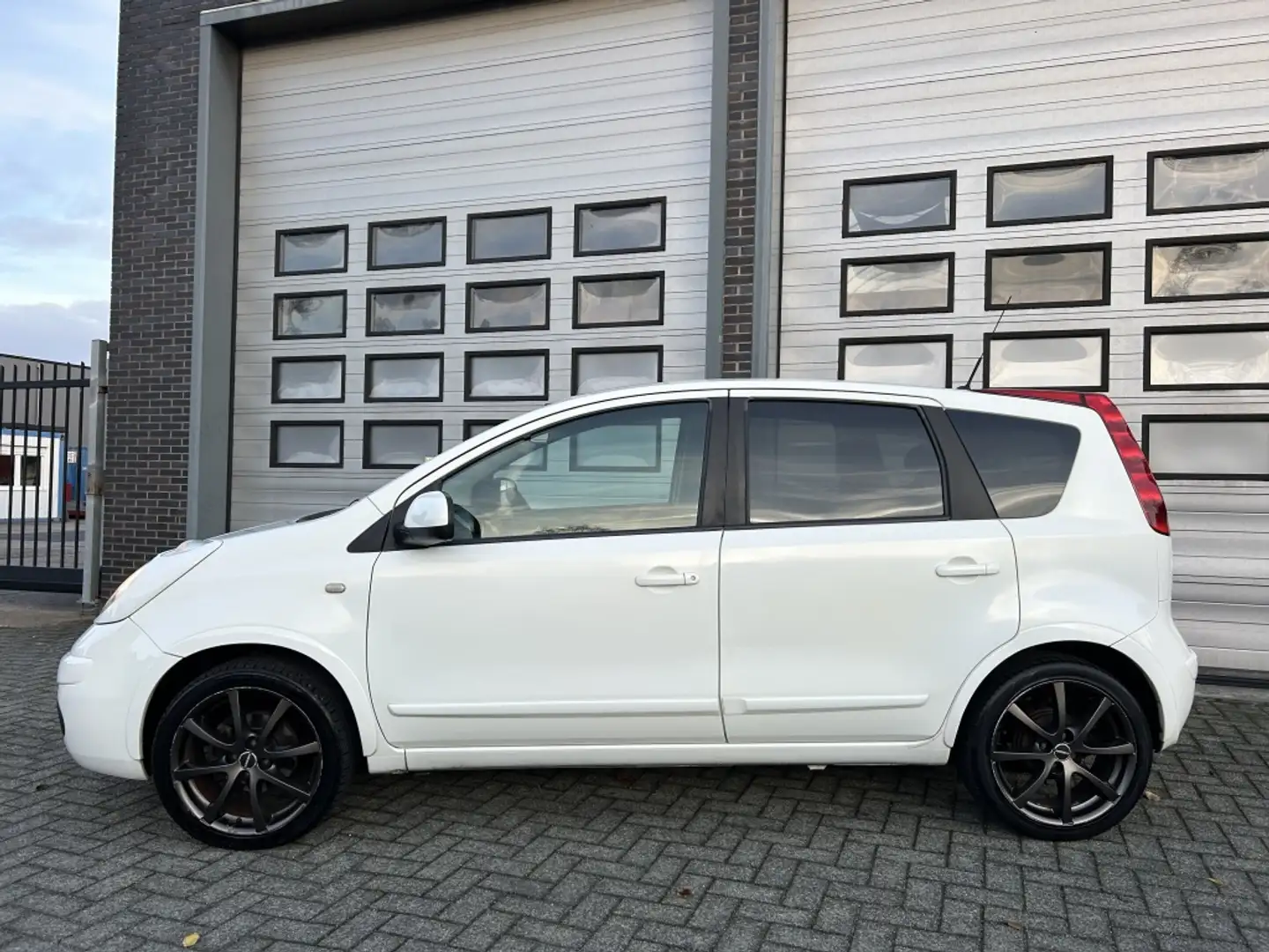 Nissan Note 1.6 Life Sport Airco Nette staat! Rijdt top! Wit - 2