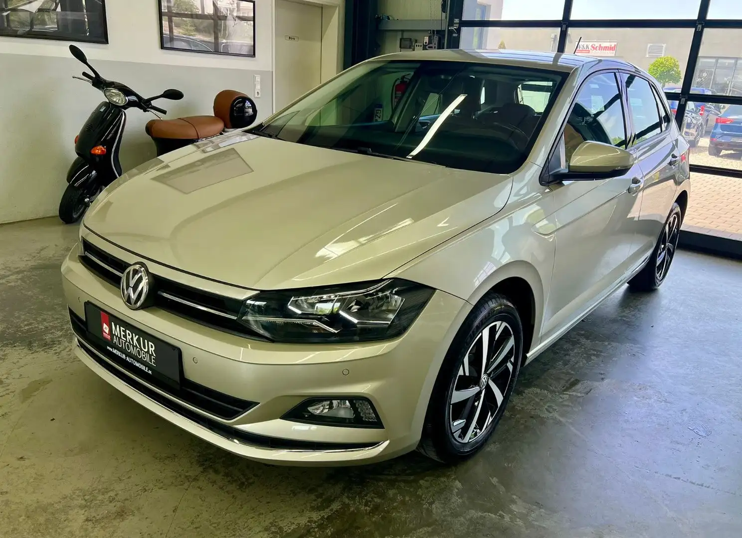 Volkswagen Polo VI 1.0 TSI Highline+App-Connect+SHZ+PDC Argent - 1