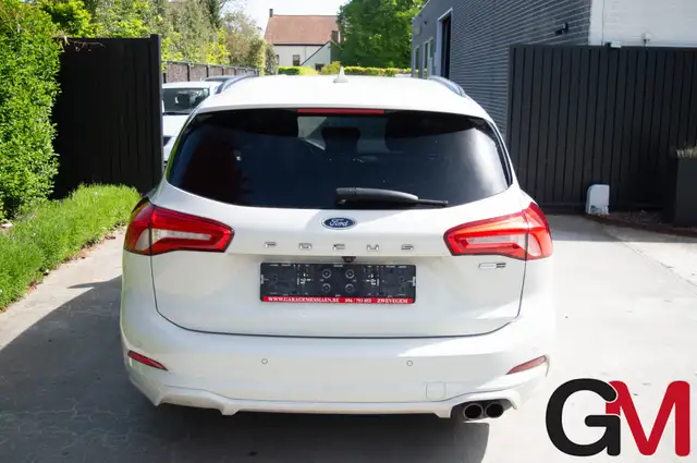 Ford Focus view 5