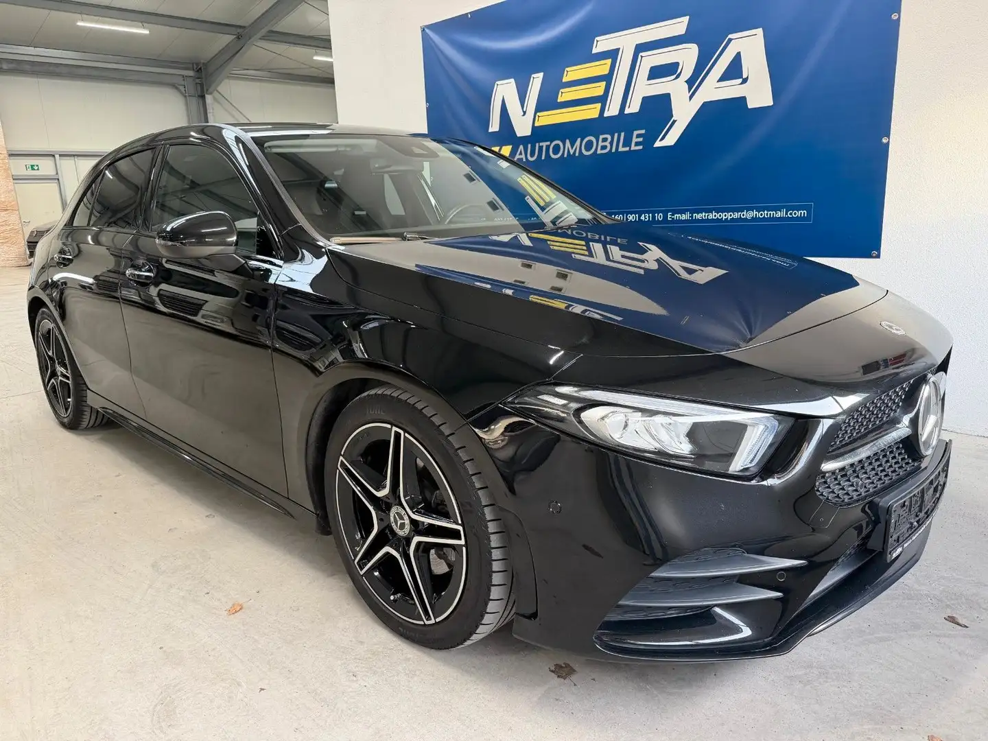 Mercedes-Benz A 220 d *4-MATIC*AMG*KAMERA*WIDESCREEN* Schwarz - 2