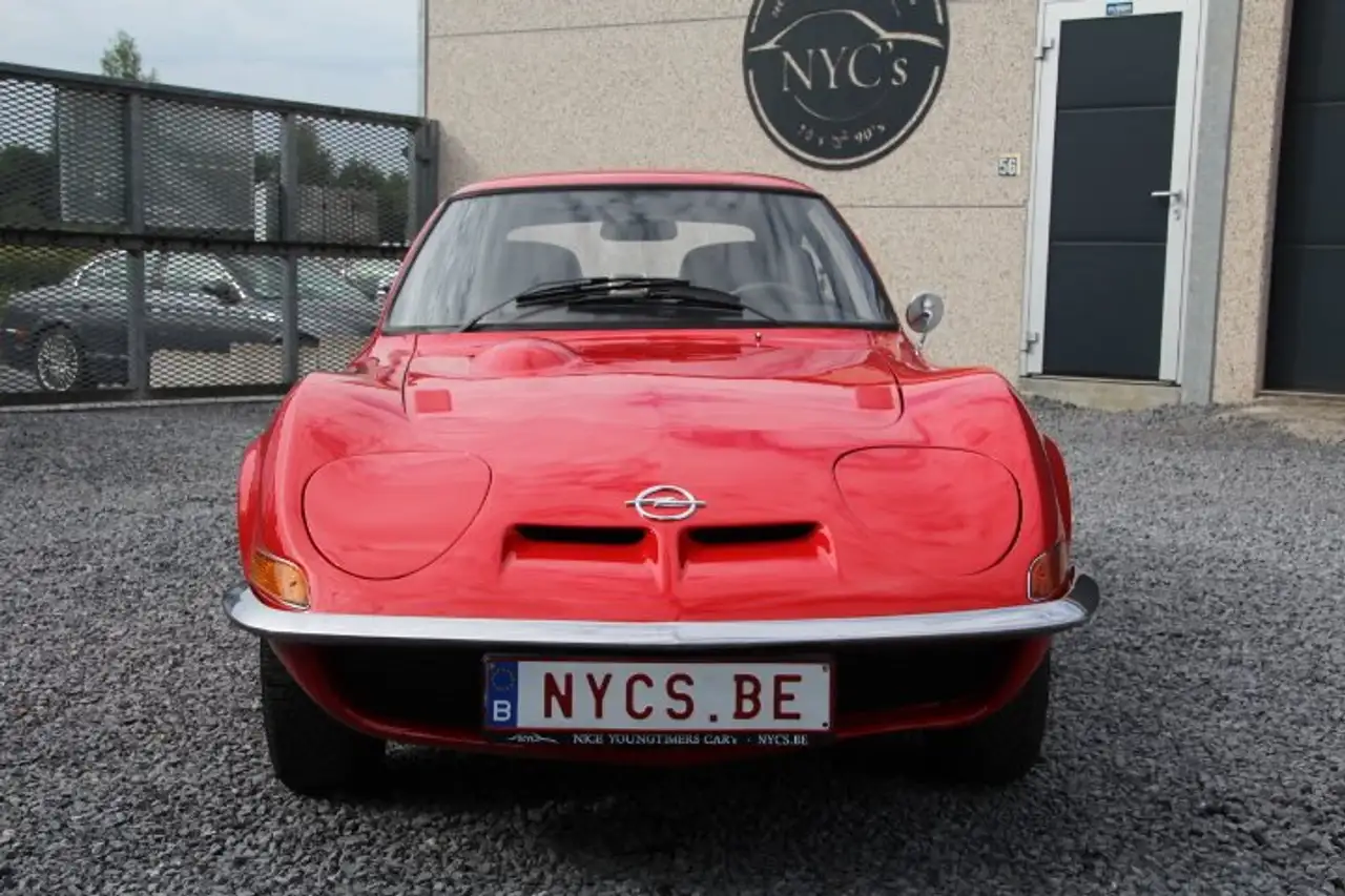 Opel GT 1900, foto 2