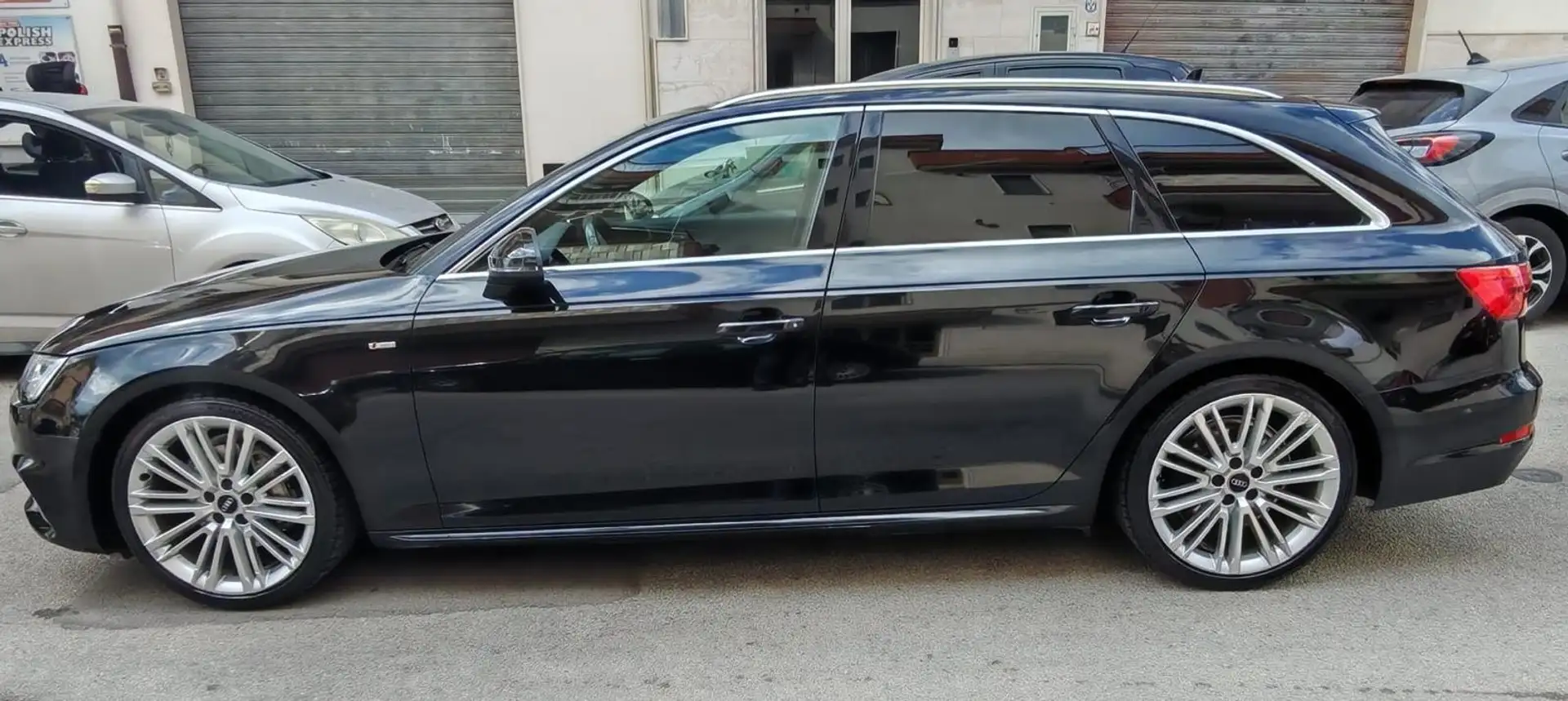 Audi A4 S-Line Nero - 2