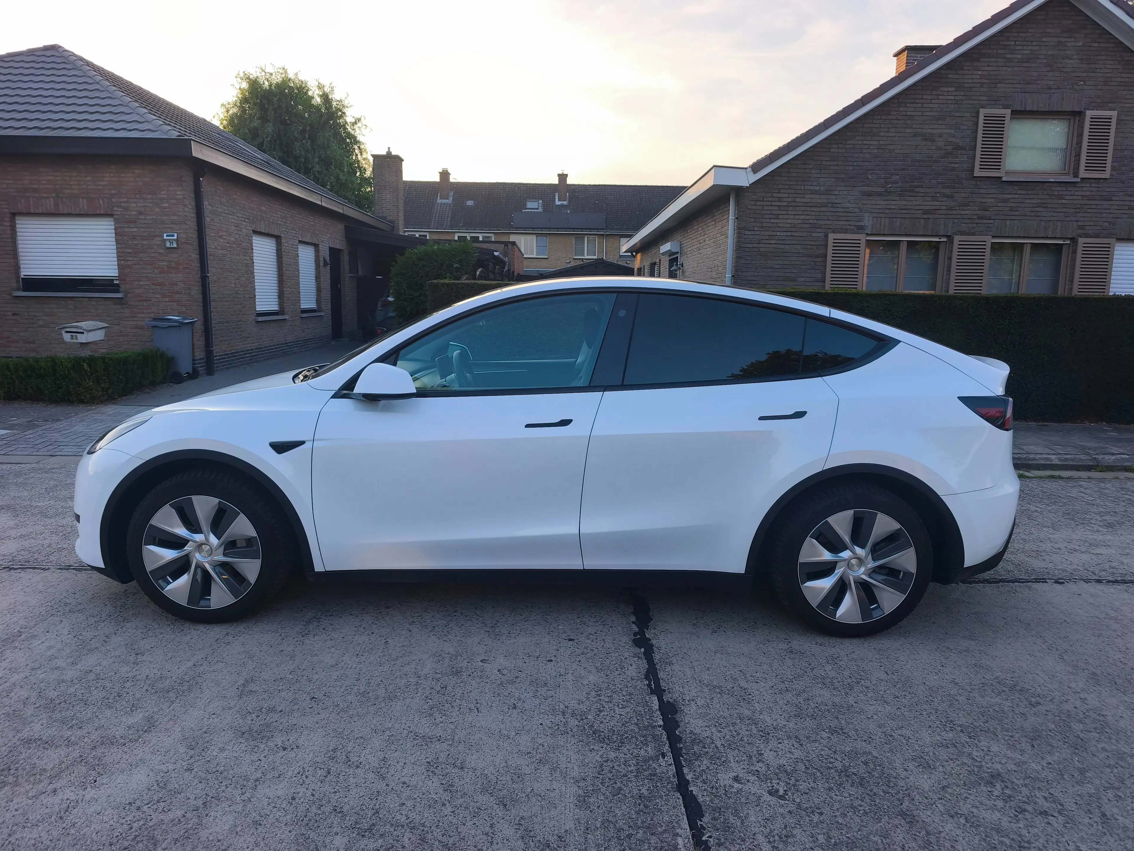 Tesla Model Y Model Y RWD 2023 I Autopilot l AMD Ryzen l Trekhaak l marge — photo 10