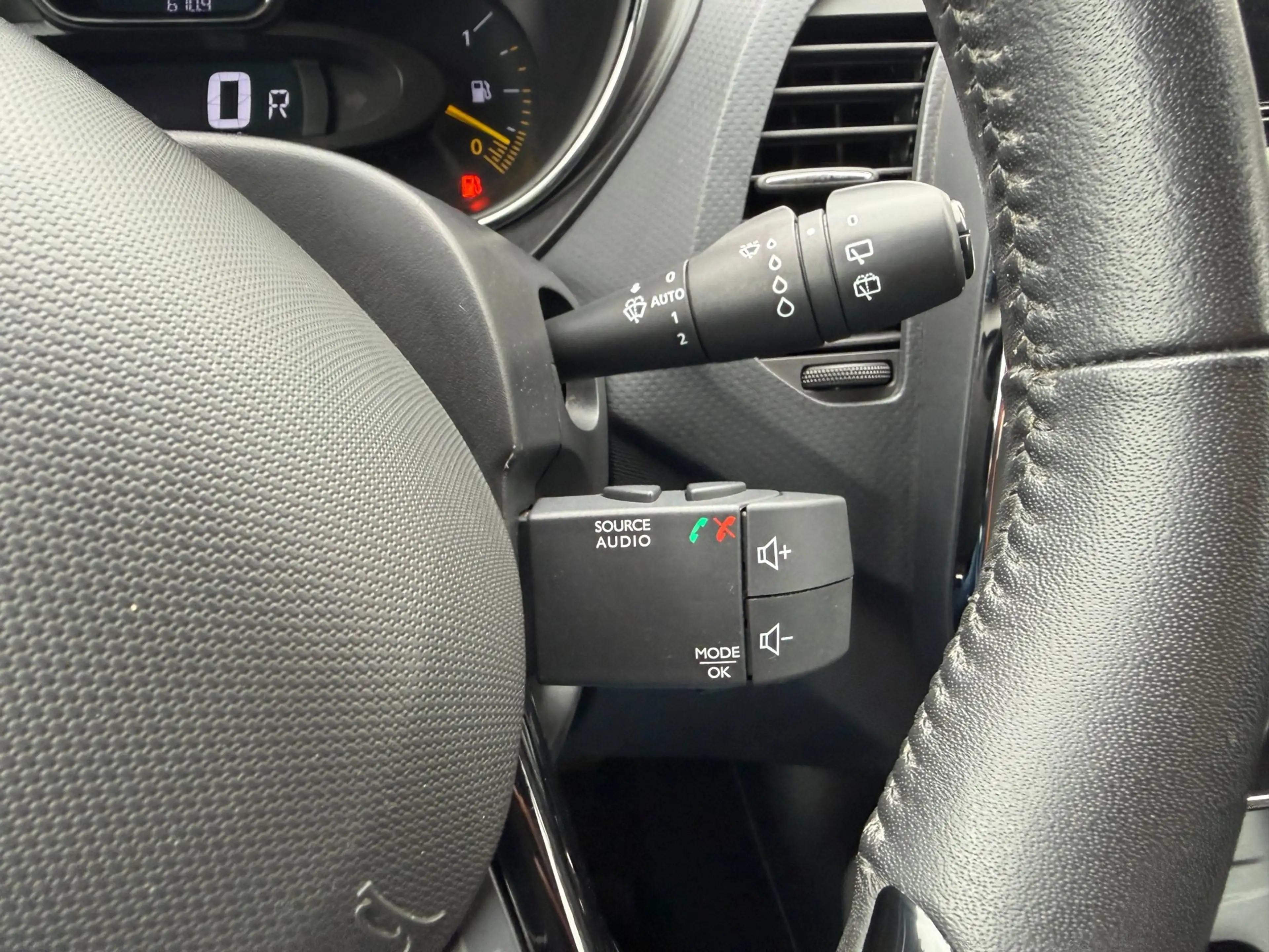 Renault Captur 1.2 TCe Dynamique, Automaat, Navi, PDC,etc — photo 17