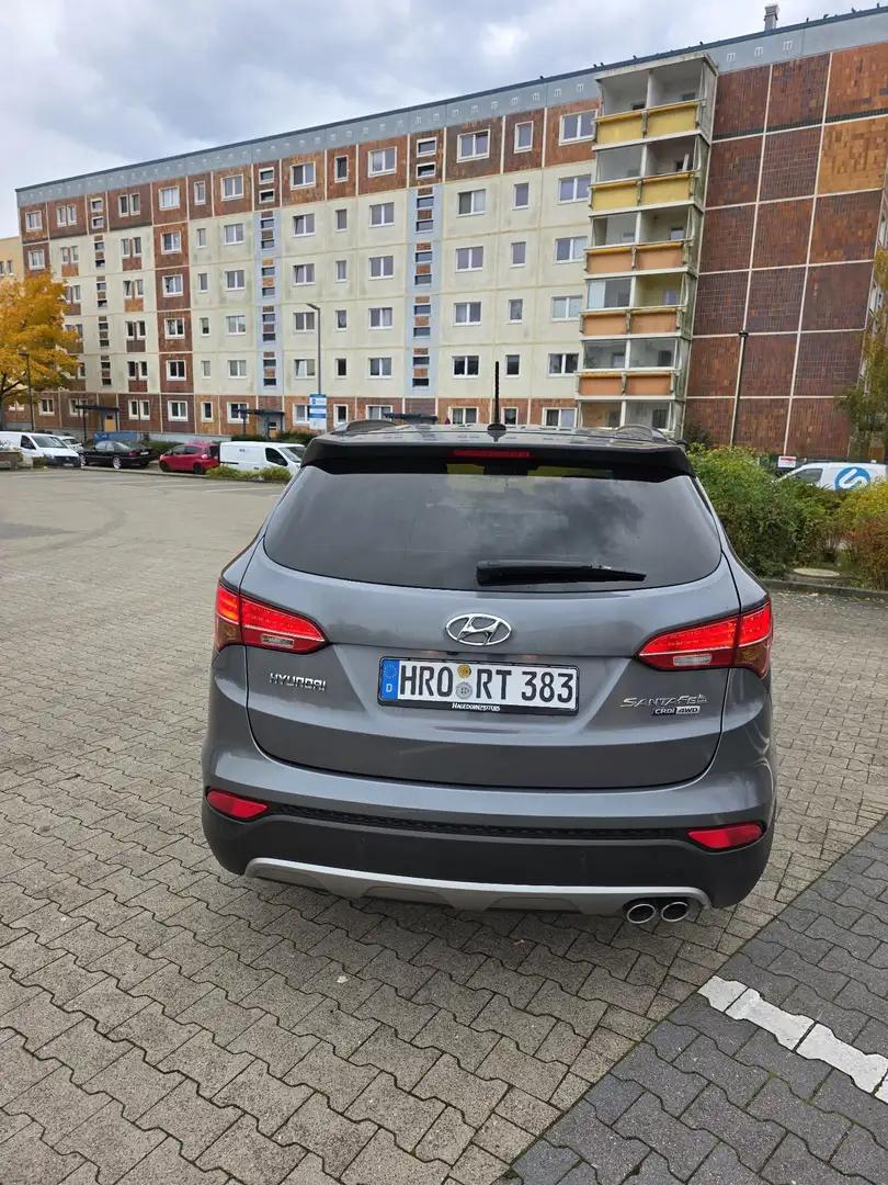 Hyundai SANTA FE 2.2 CRDI 4WD Automatik Premium - 2