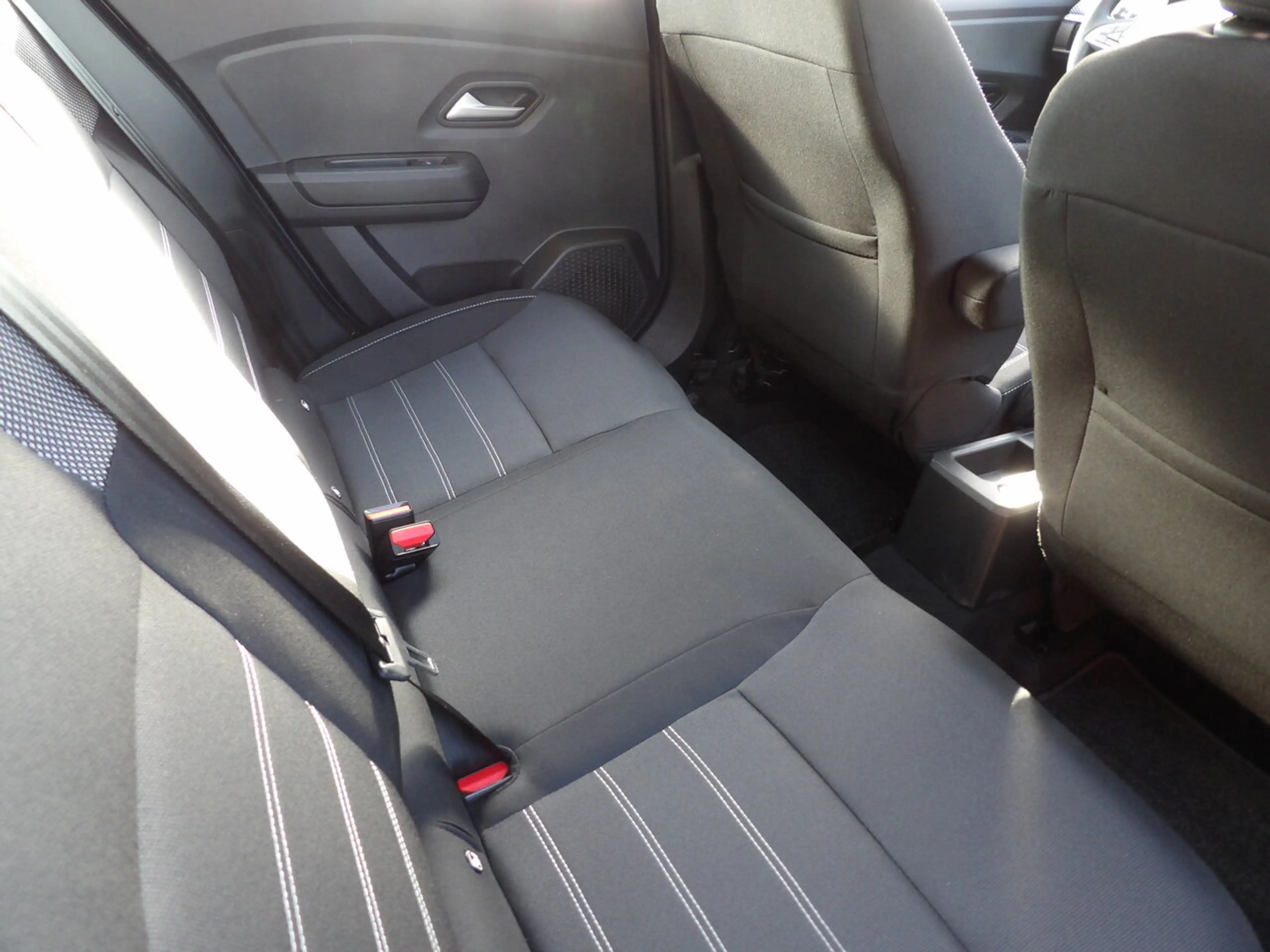 Dacia Sandero Expression CVT Automaat TCe 90 — photo 5