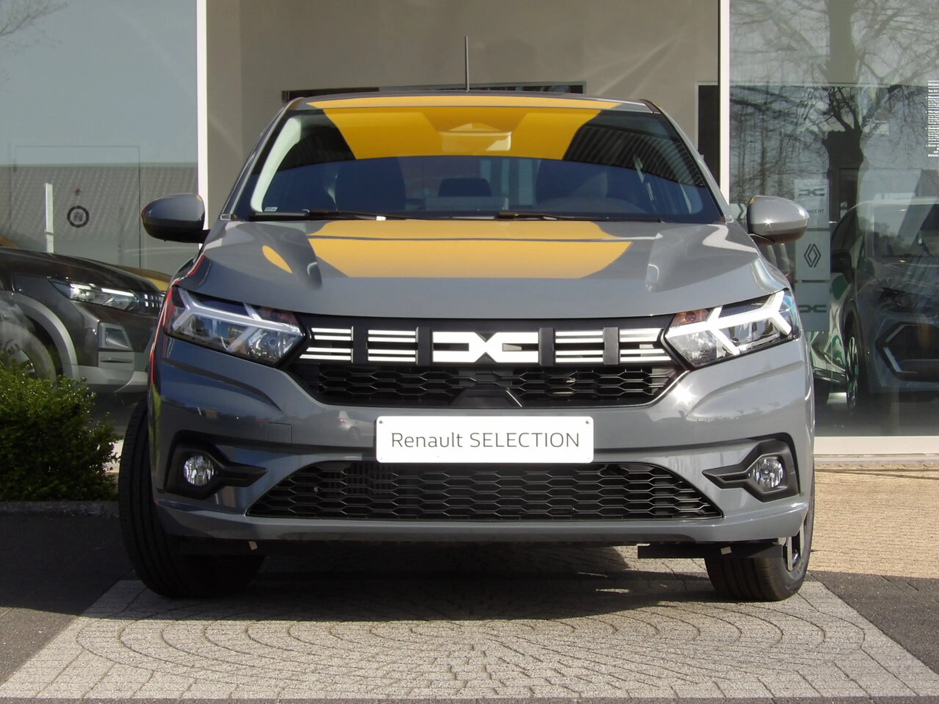 Dacia Sandero Expression CVT Automaat TCe 90 — photo 3