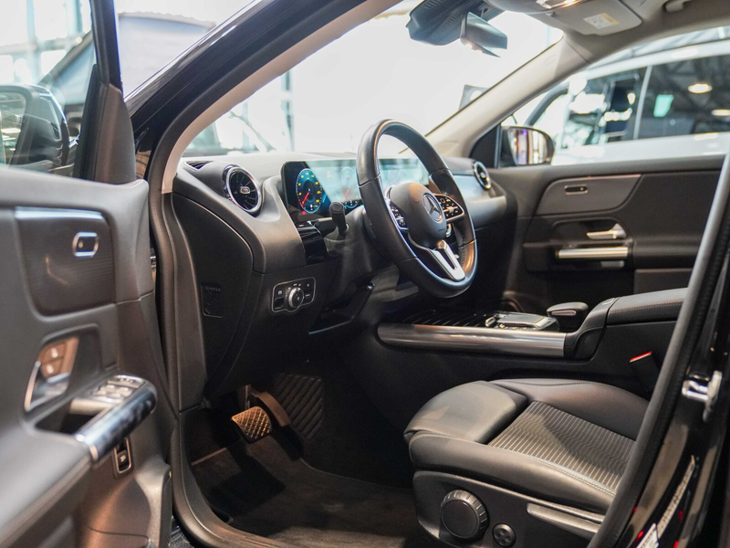 Mercedes-Benz GLA 220 GLA 220 d Progressive Kamera Apple CarPlay MBUX — photo 12