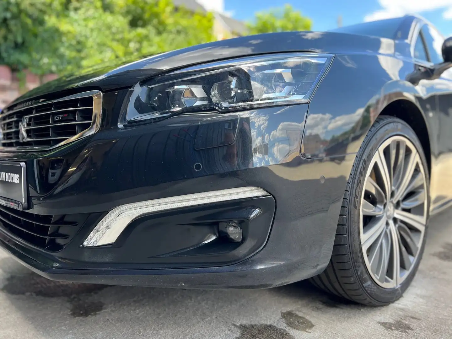 Peugeot 508 SW 2.0 BlueHDi GT/BiXe/AHK/SHZ/Tempo/Bluet. Grau - 2