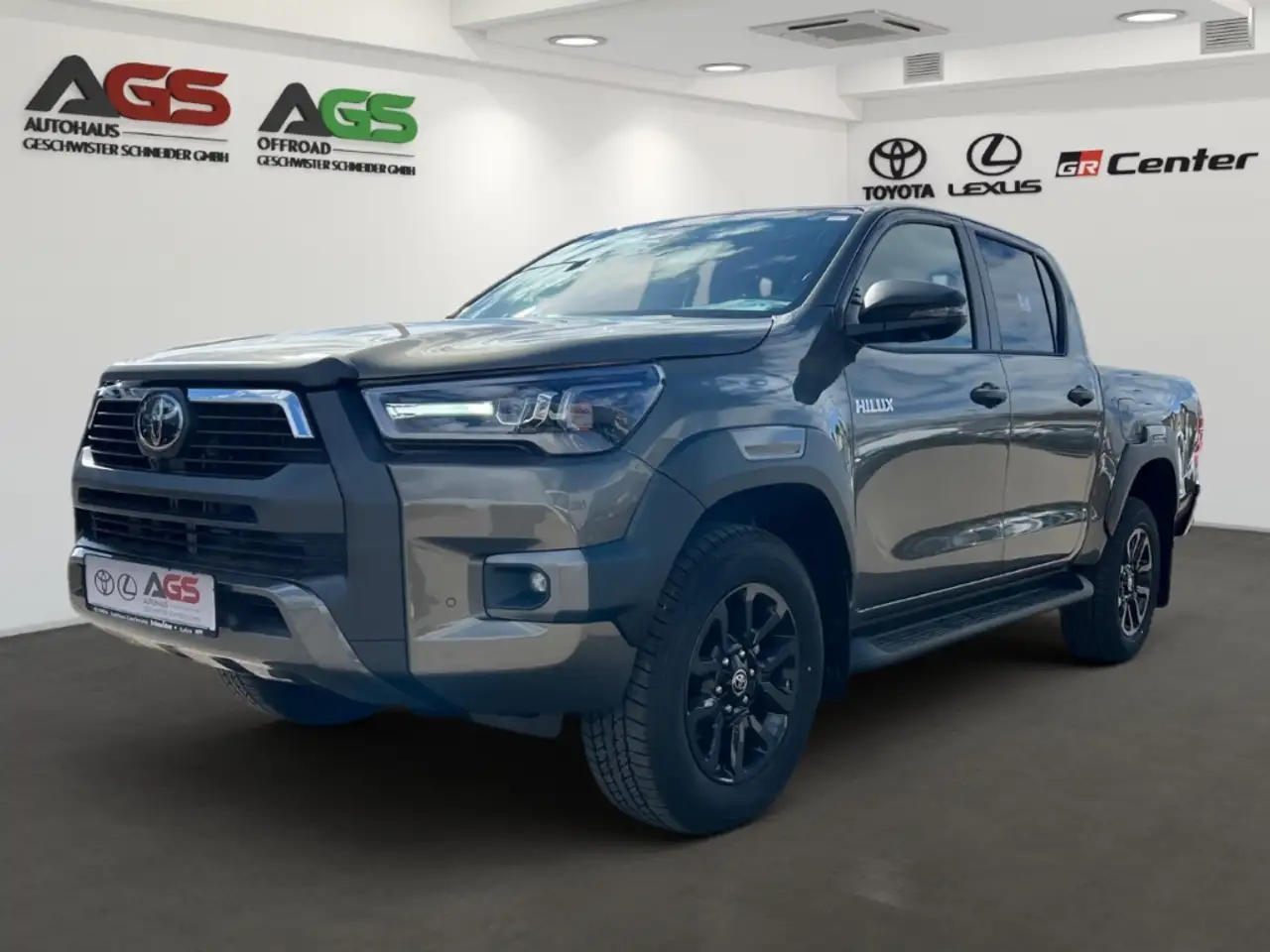Toyota Hilux Double Cab Invincible 4x4 - AHK fest