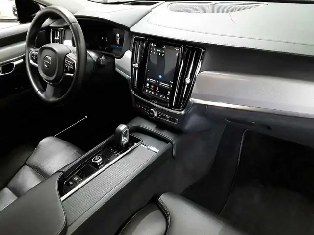 Volvo V90 view 9