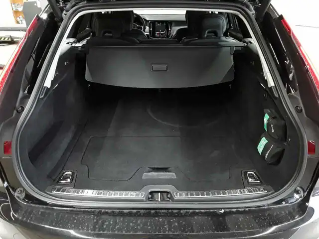 Volvo V90 view 15