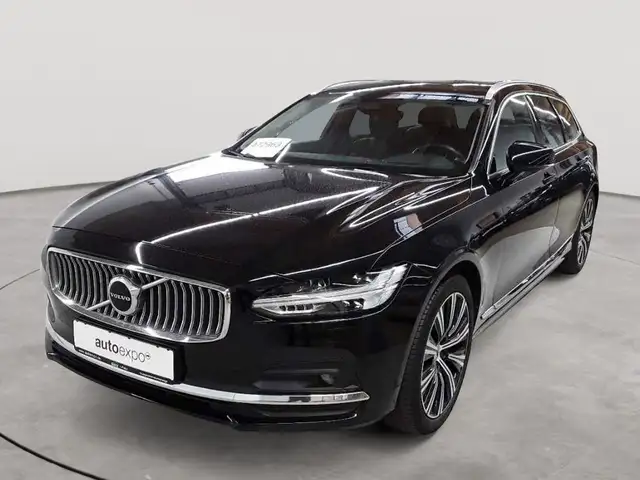 Volvo V90 view 2