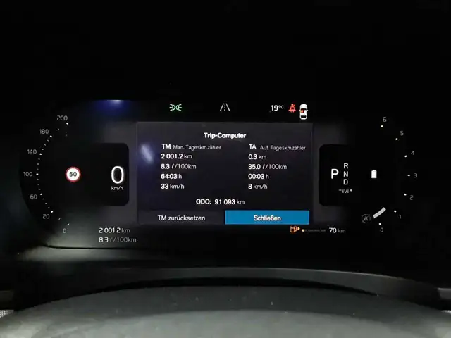 Volvo V90 view 11