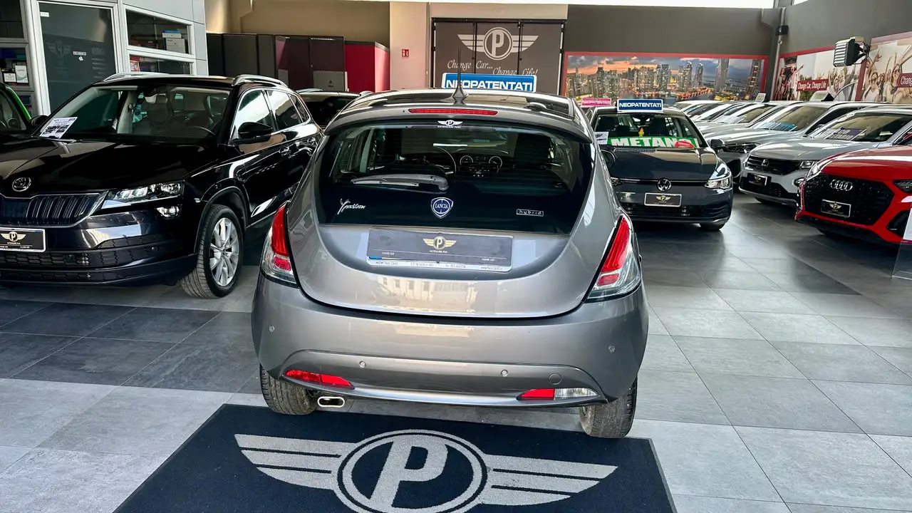 Lancia Ypsilon 2022