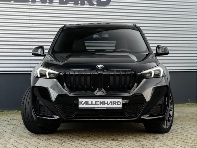 BMW X1 view 5